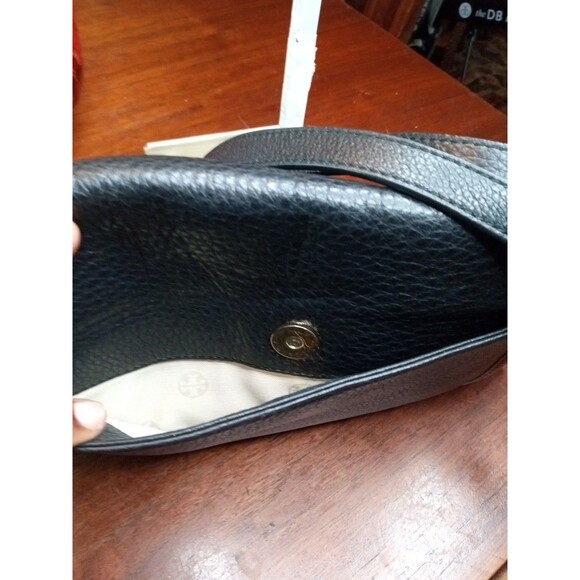 $435+ Auth Tory Burch Black Leather Amanda Foldover Crossbody Bag Beautiful - Picture 4 of 11